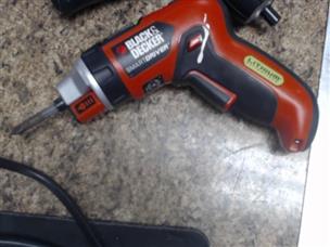 BLACK DECKER LI4000